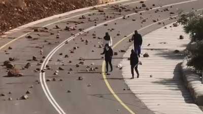 Settler Attack on Residents in Wadi Sa’ir, North of Hebron